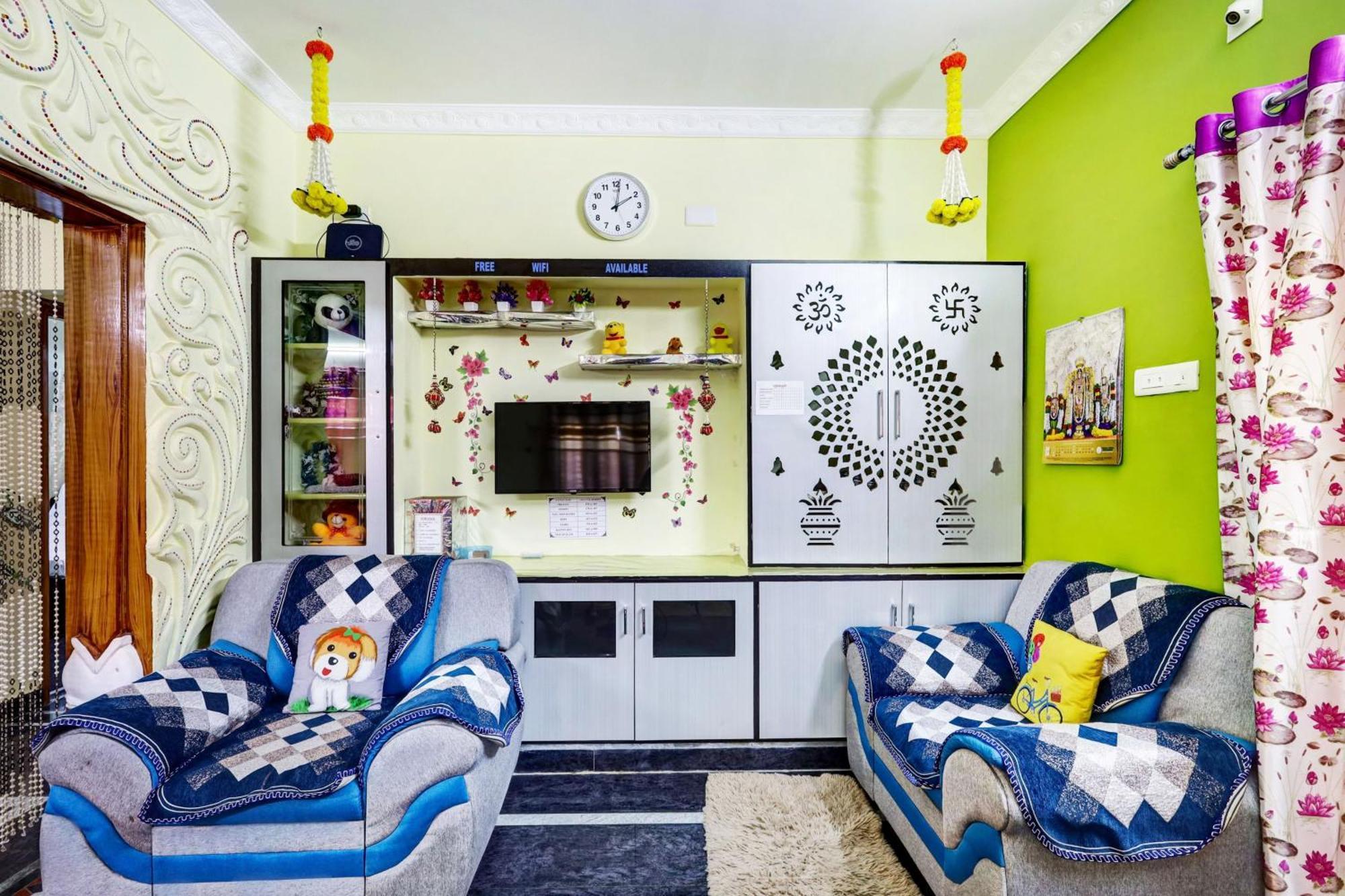 Sri Sakthi Home Stay - Beyond The Expectations- 10 To 15 Minutes Drive From Railway Station And Bus Station تيروباتي المظهر الخارجي الصورة