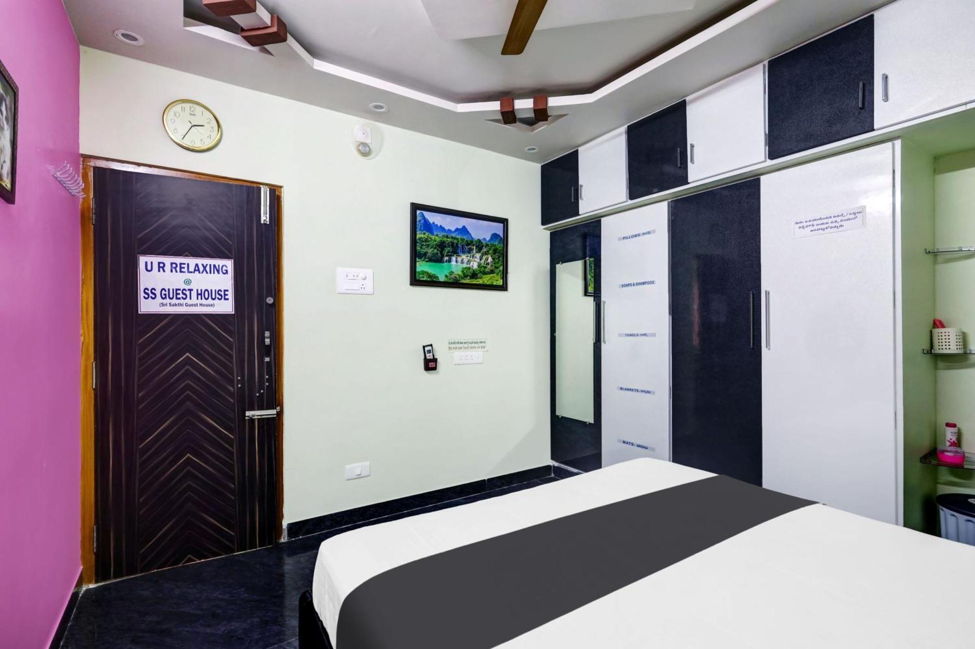 Sri Sakthi Home Stay - Beyond The Expectations- 10 To 15 Minutes Drive From Railway Station And Bus Station تيروباتي المظهر الخارجي الصورة