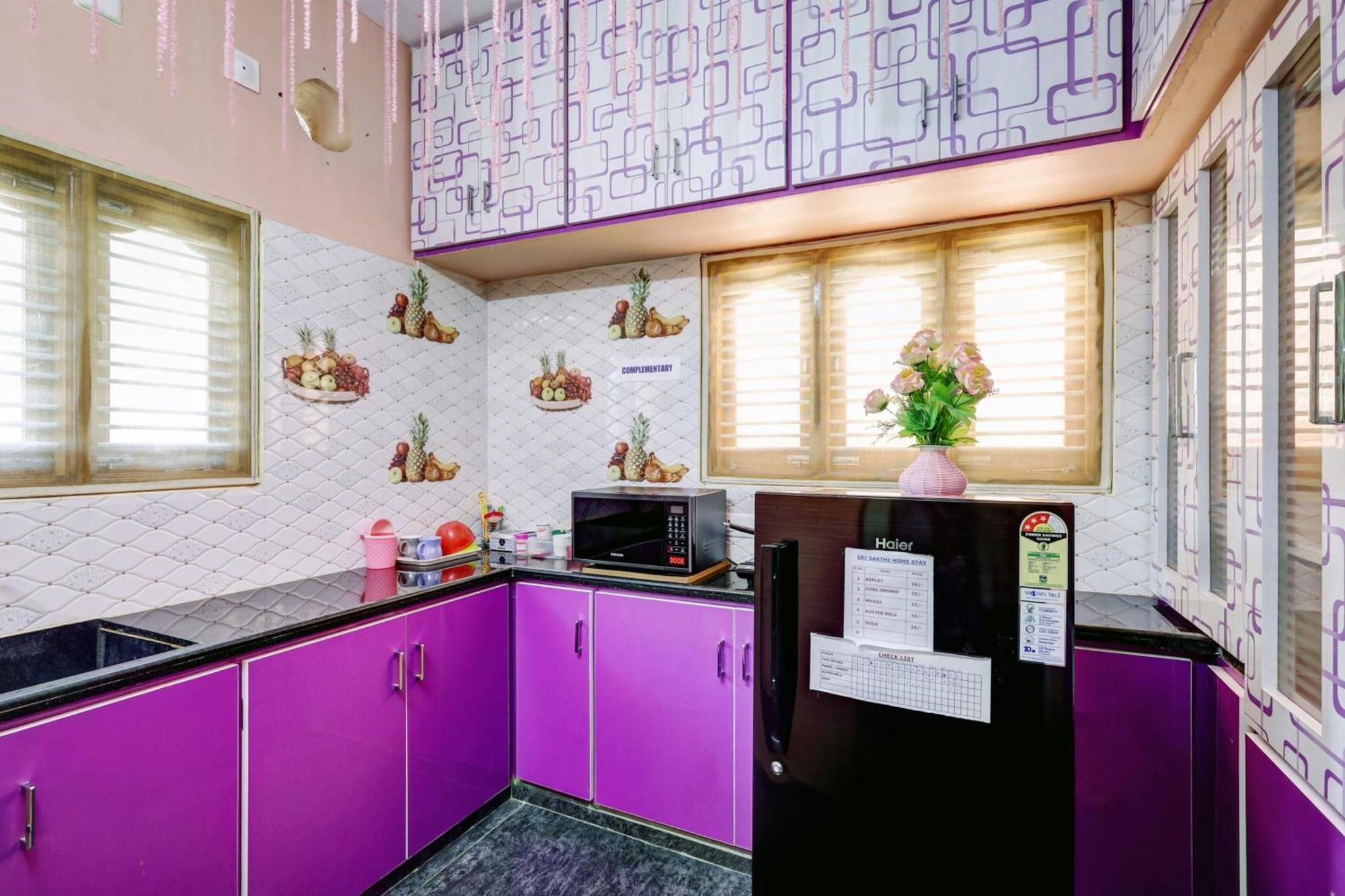 Sri Sakthi Home Stay - Beyond The Expectations- 10 To 15 Minutes Drive From Railway Station And Bus Station تيروباتي المظهر الخارجي الصورة
